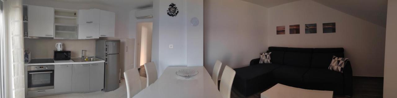 Poseidon Apartman *